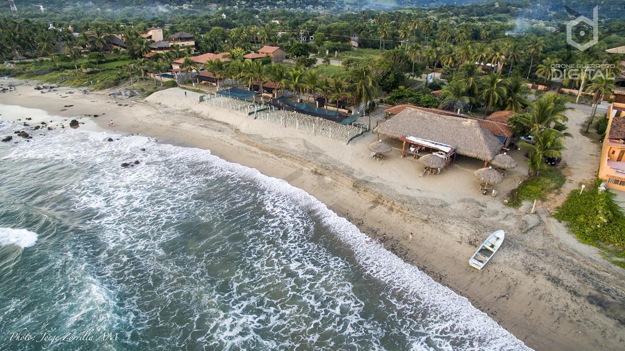 Roberto'S Bistro Hotel Troncones Buitenkant foto